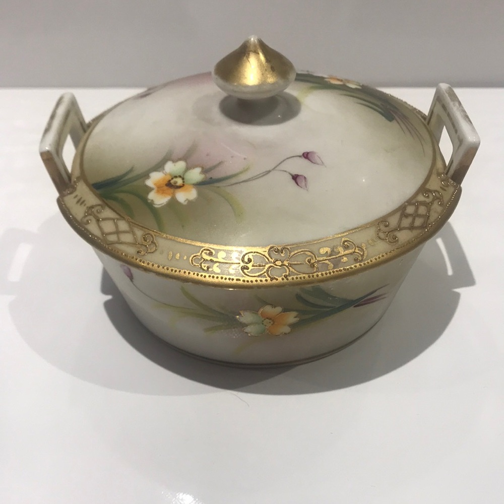 Rare Vintage Handprint Nippon cover candy dish